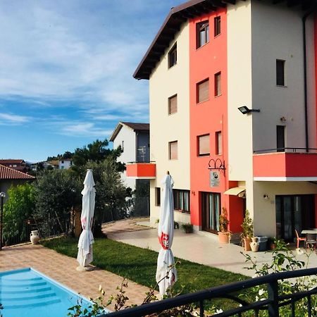 Hotel Opera' Moscufo Ngoại thất bức ảnh